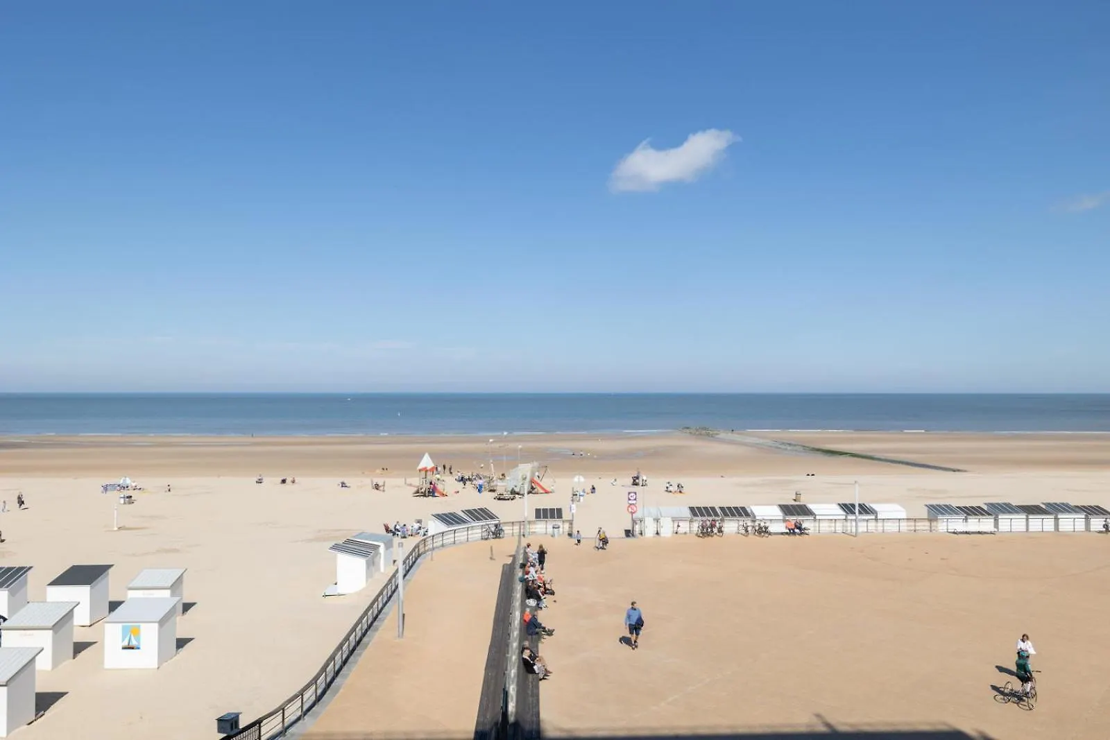 Modern Family Apartment With Amazing Seaview And Infrared Sauna T52 Ostenda Belgia